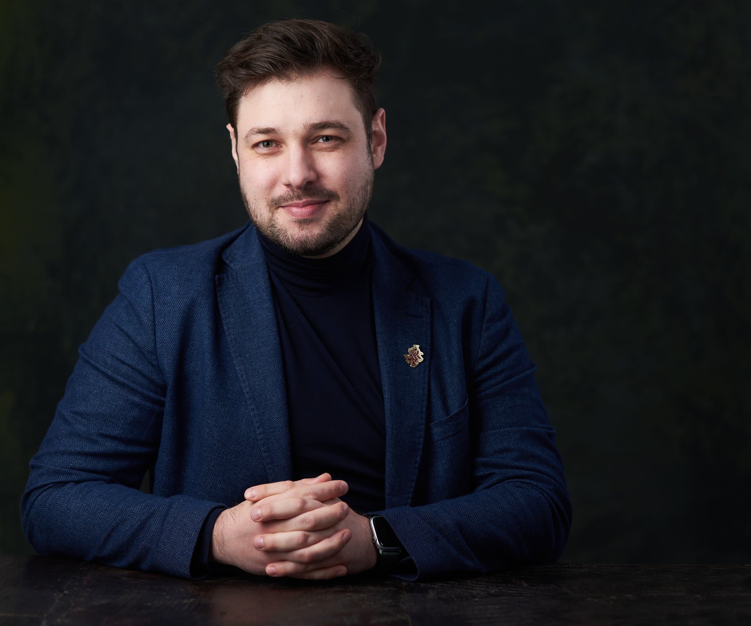 Portrait of Dr Jorge Pereira Campos